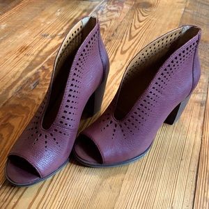 Lucky Brand Women’s Open-toe Booties size 5